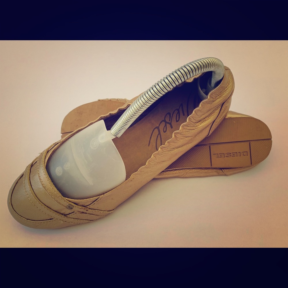 DIESEL GOLD NEVER USED Size 8.5